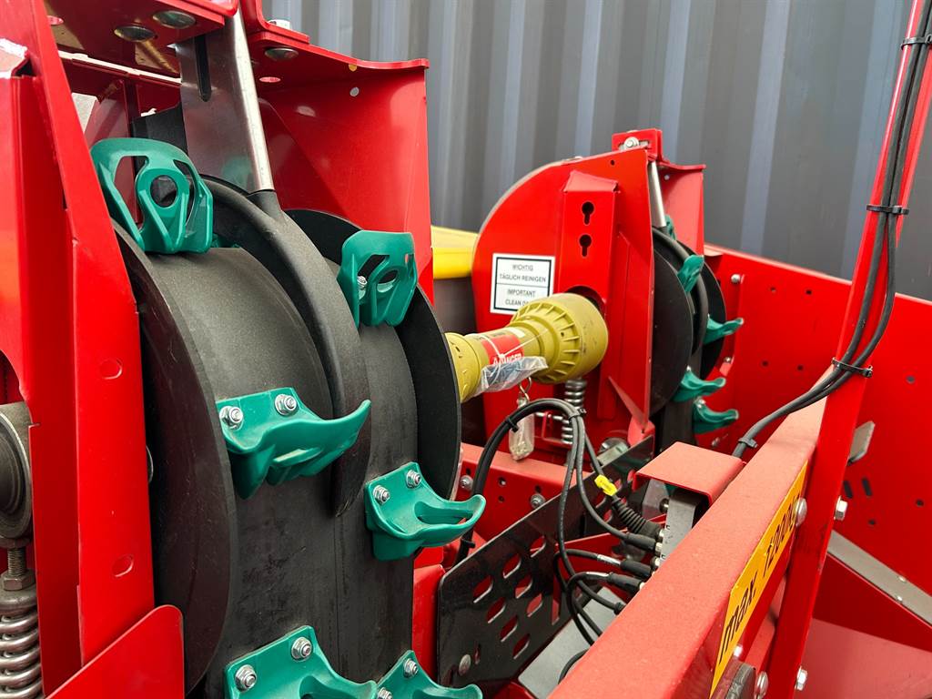 2023 Grimme GL 32F image 5