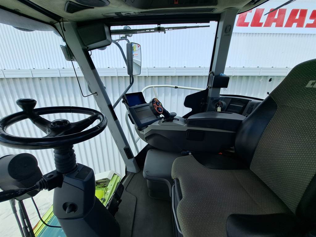 2012 CLAAS JAGUAR 950
