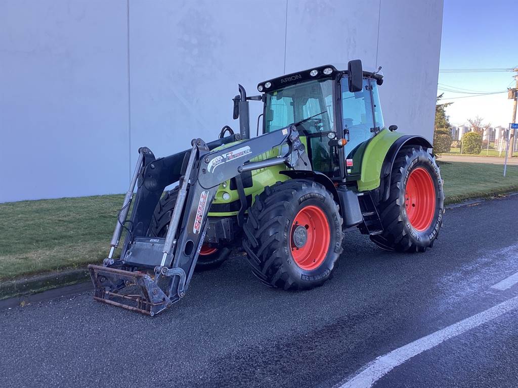 2011 Claas Arion 630