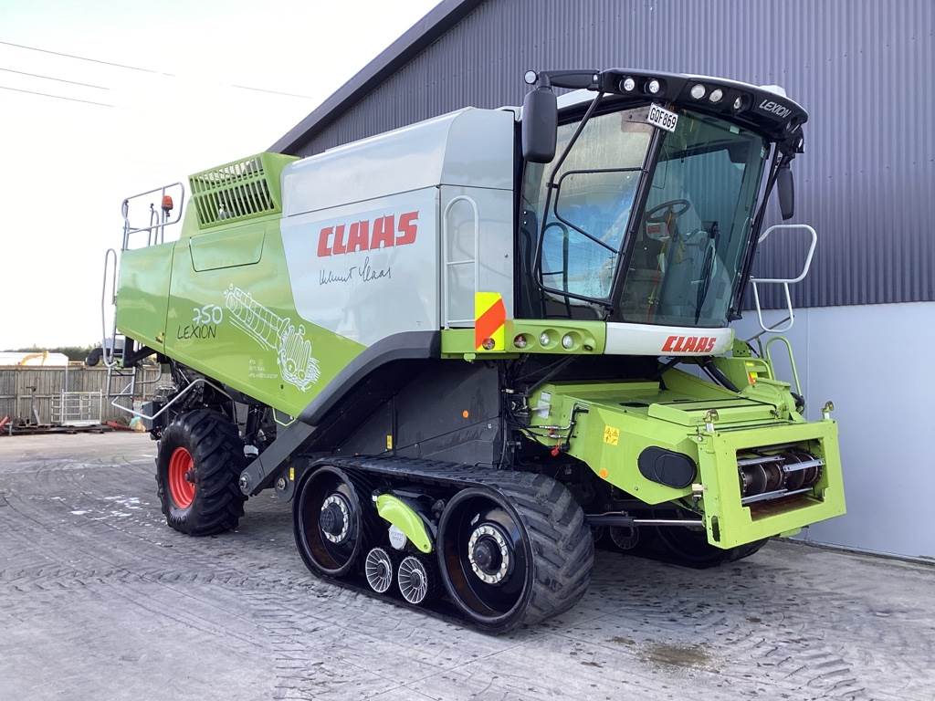 2012 CLAAS LEXION 750 TT