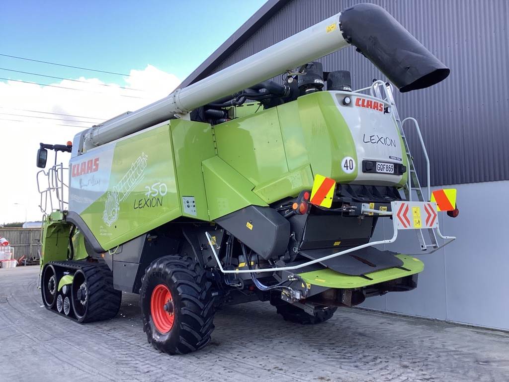 2012 CLAAS LEXION 750 TT