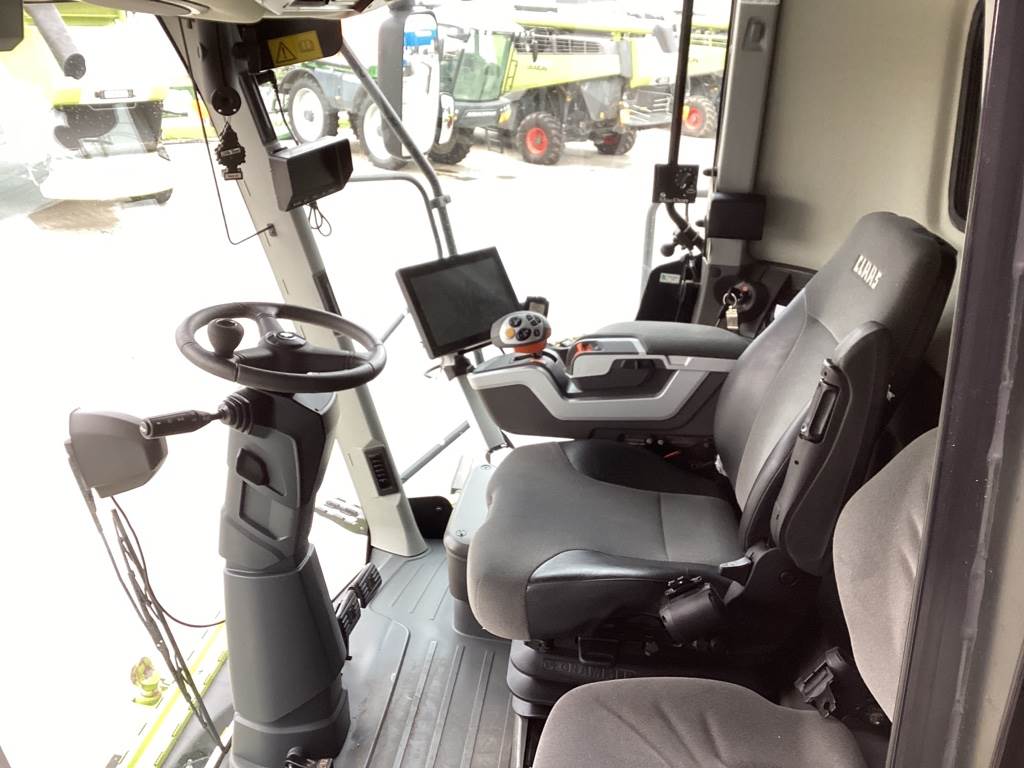 2020 CLAAS LEXION 7700