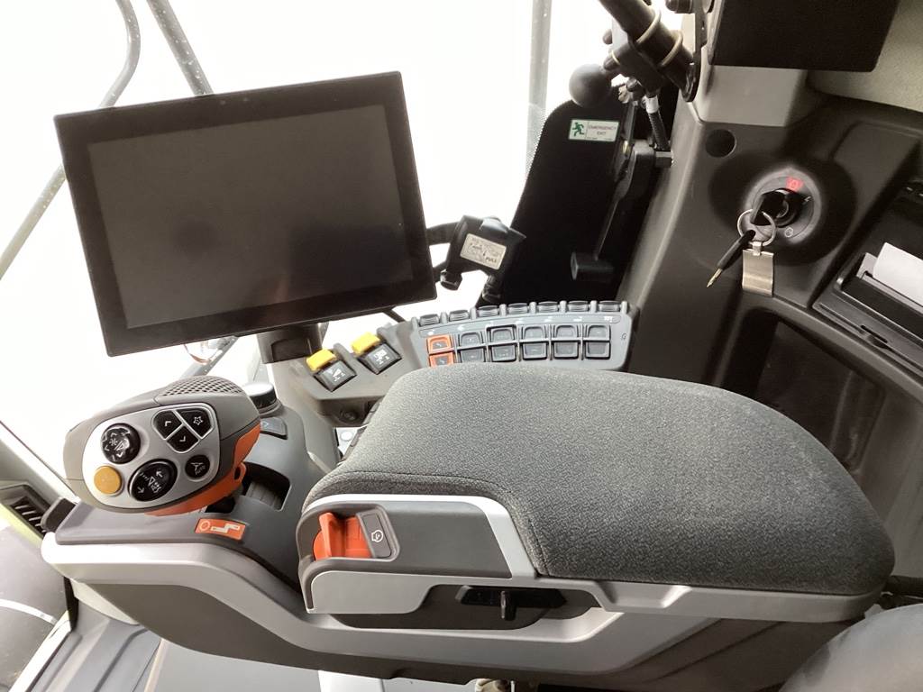 2020 CLAAS LEXION 7700