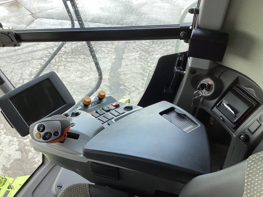 2018 CLAAS LEXION 670