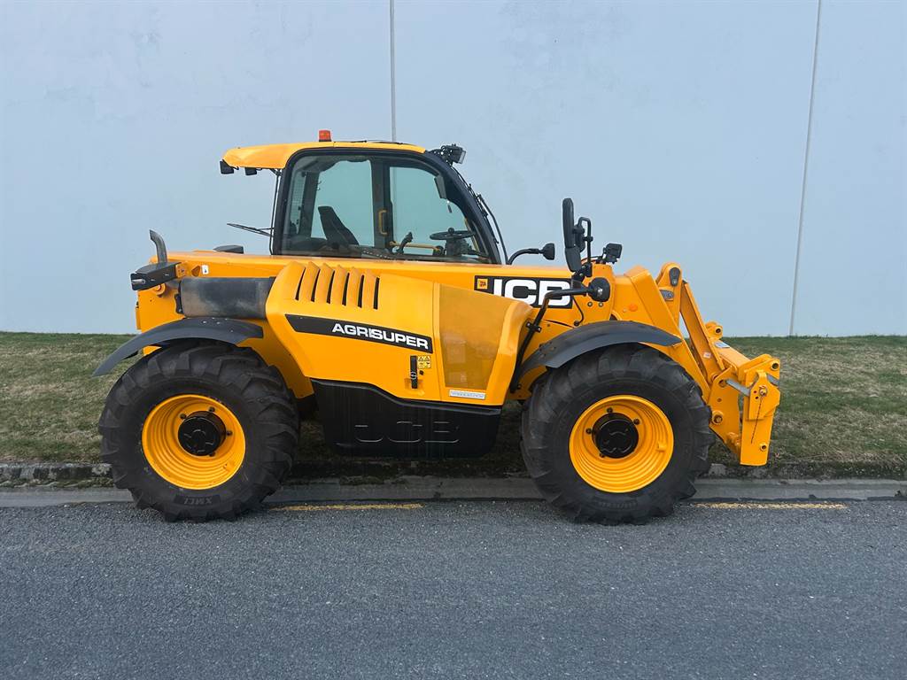 2022 JCB 538-60