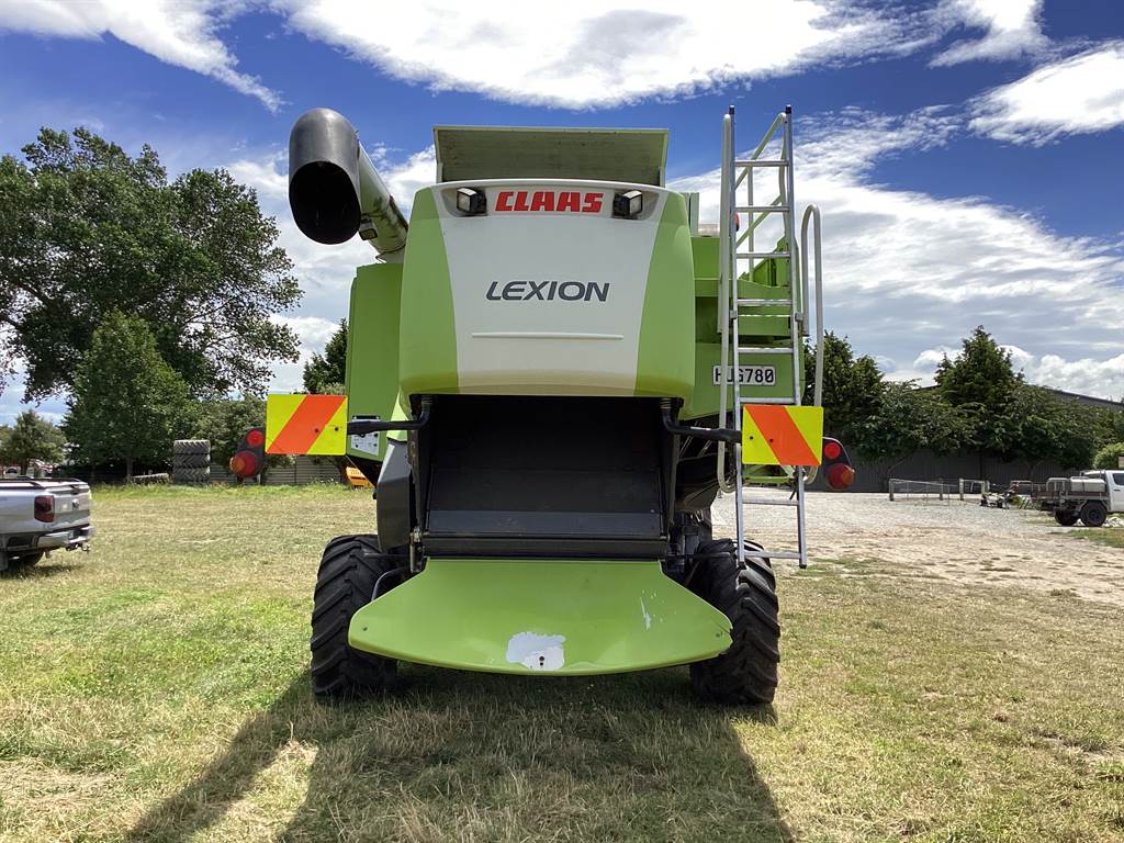 2009 CLAAS LEXION 570