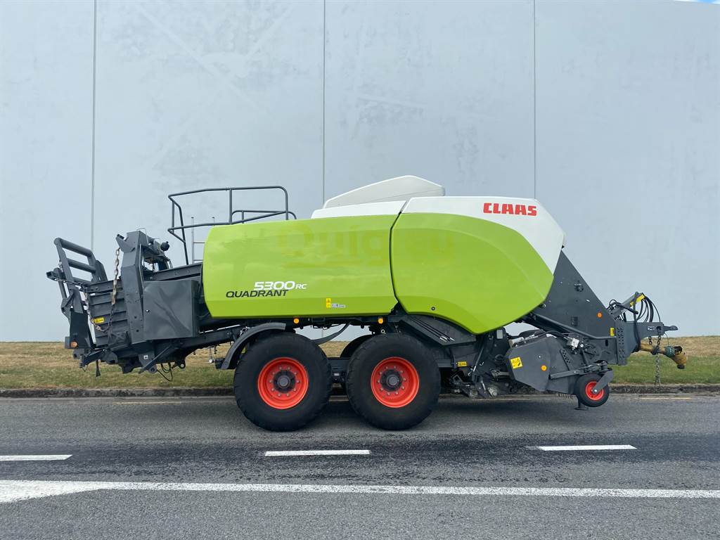 2016 CLAAS QUADRANT 5300