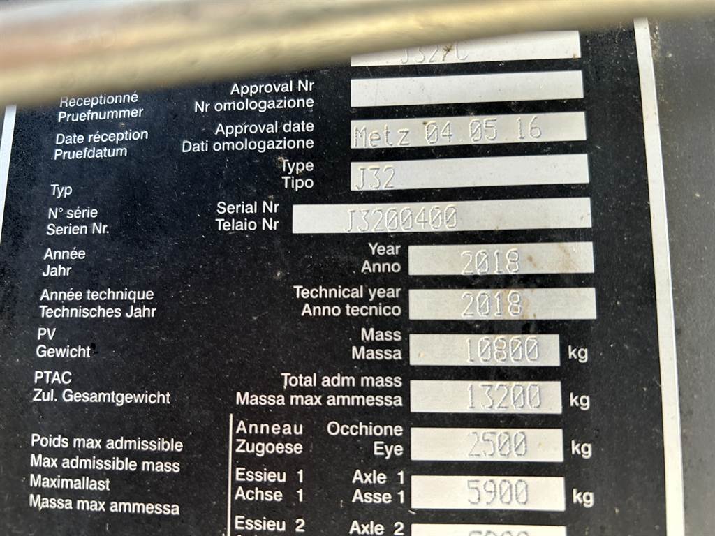 2018 CLAAS QUADRANT 5300