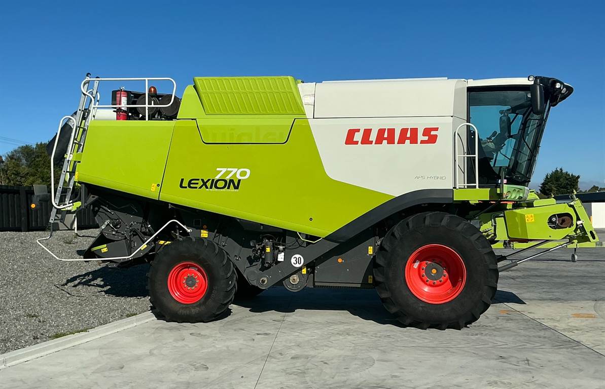 2011 CLAAS LEXION 770