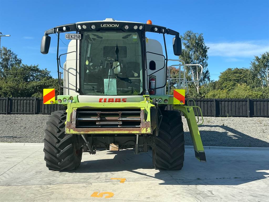 2011 CLAAS LEXION 770