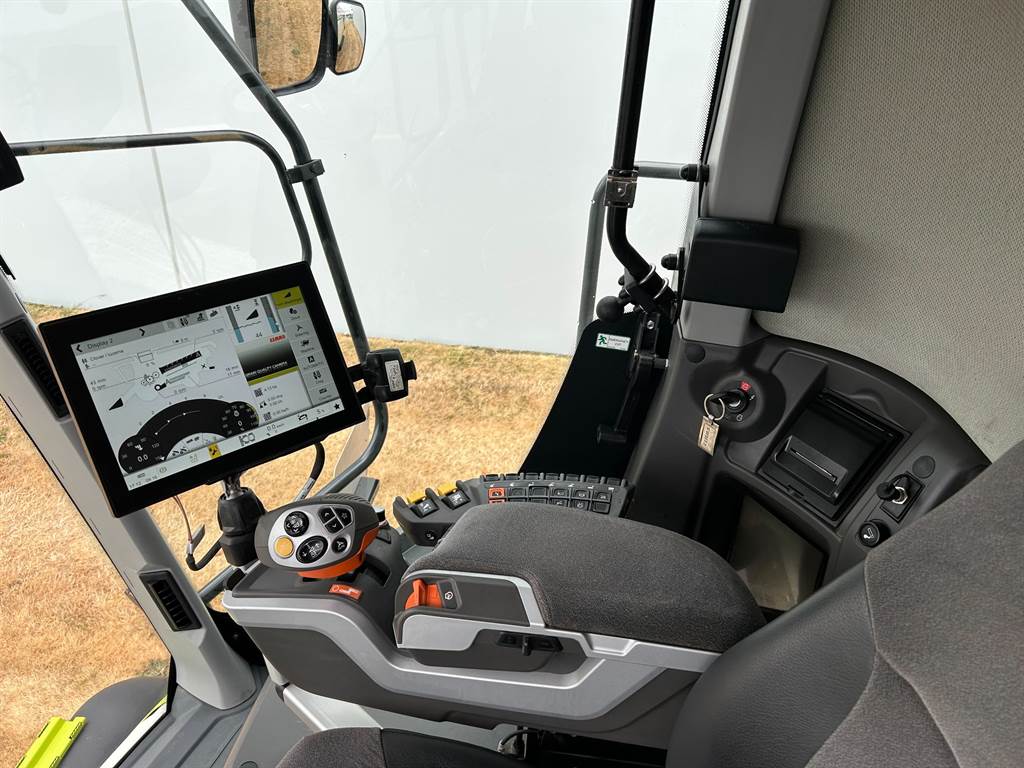2020 CLAAS LEXION 7700