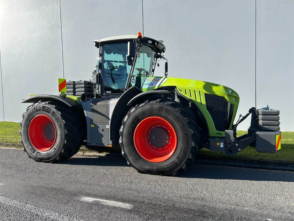 2018 CLAAS XERION 5000