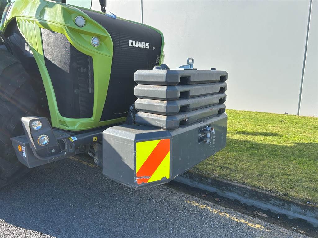 2018 CLAAS XERION 5000