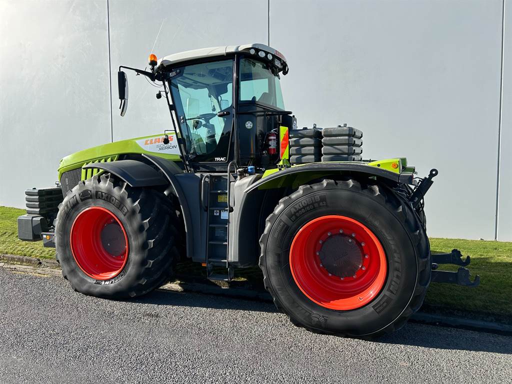 2018 CLAAS XERION 5000