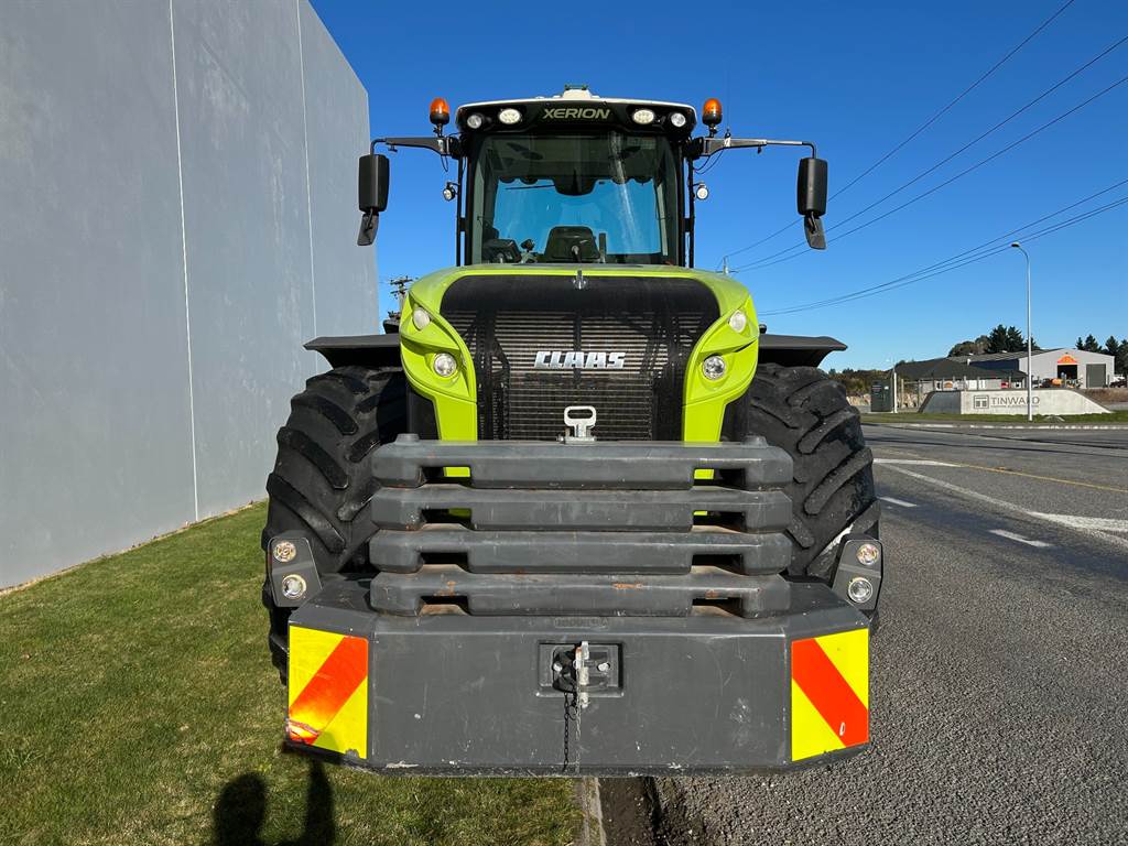 2018 CLAAS XERION 5000