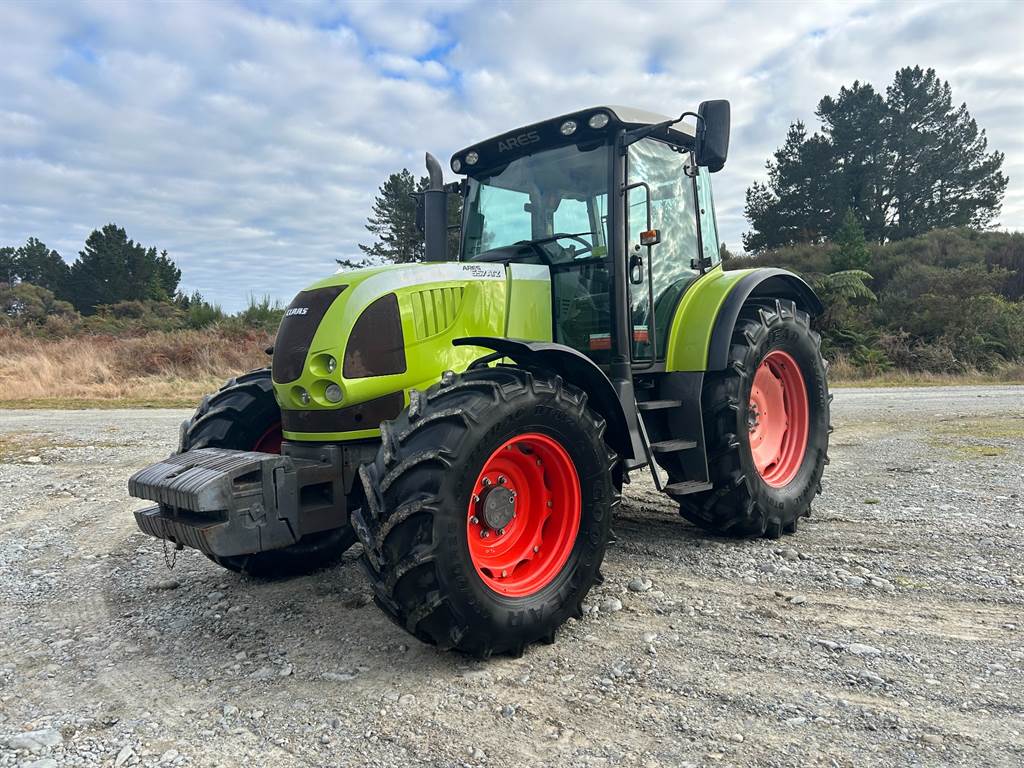 2006 CLAAS ARES 657