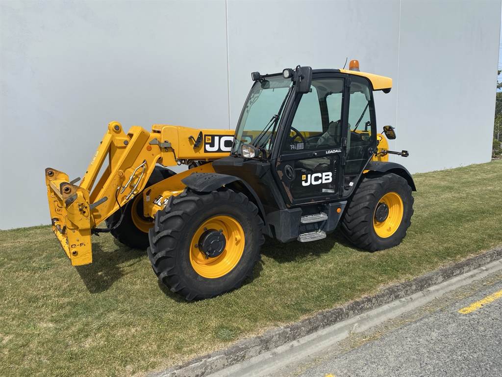 2017 JCB 531-70