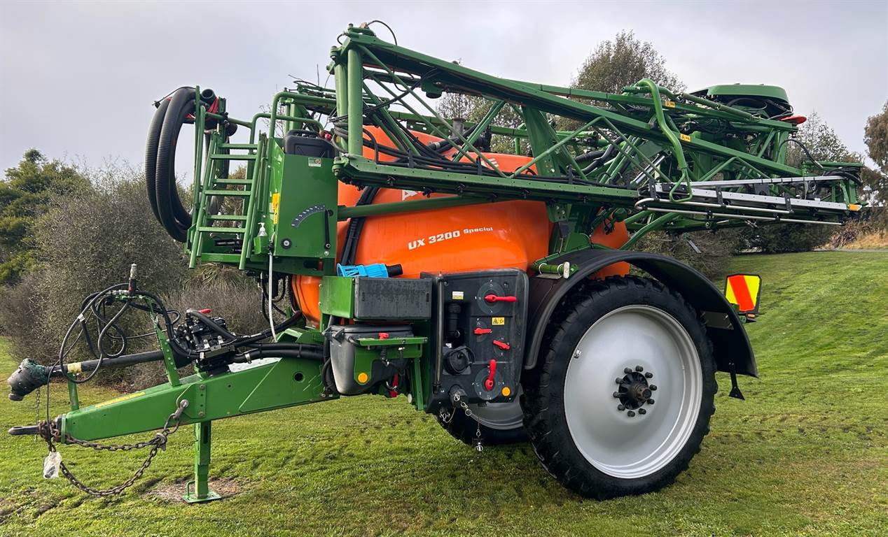 2022 AMAZONE UX3200 Special