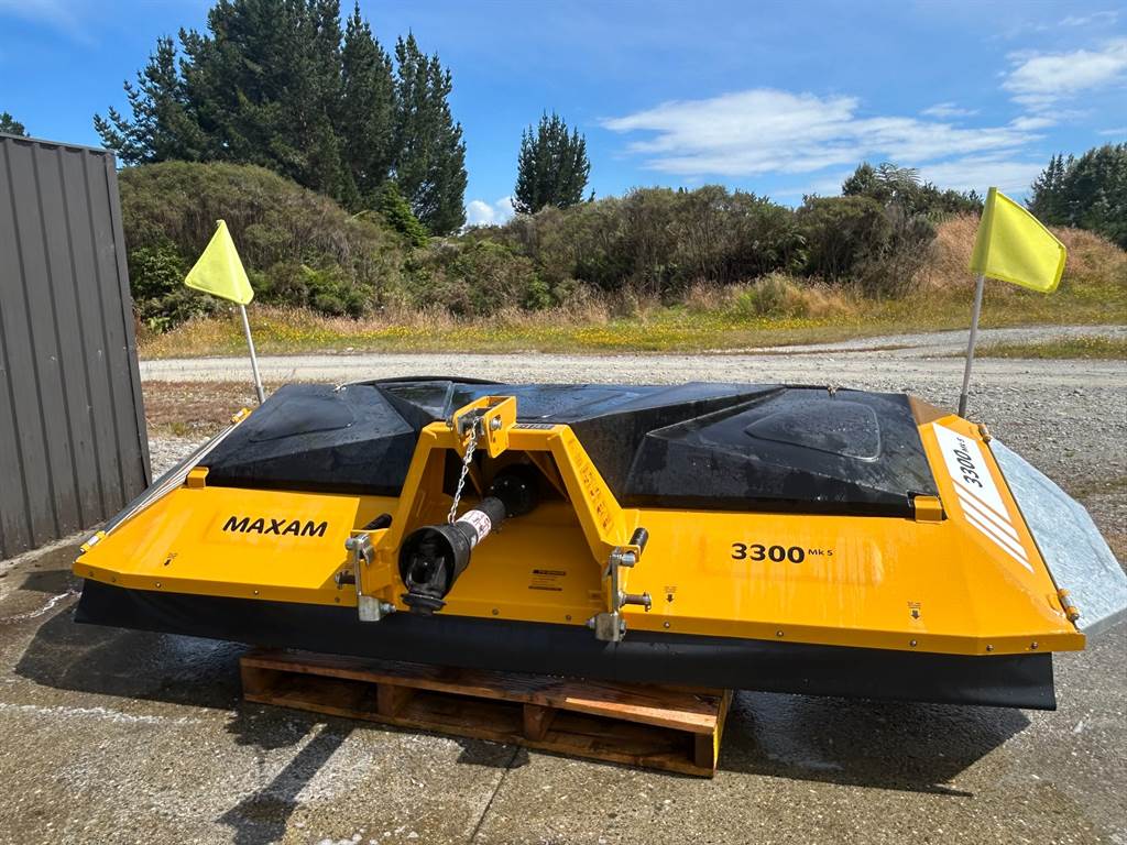 2025 Maxam 3300