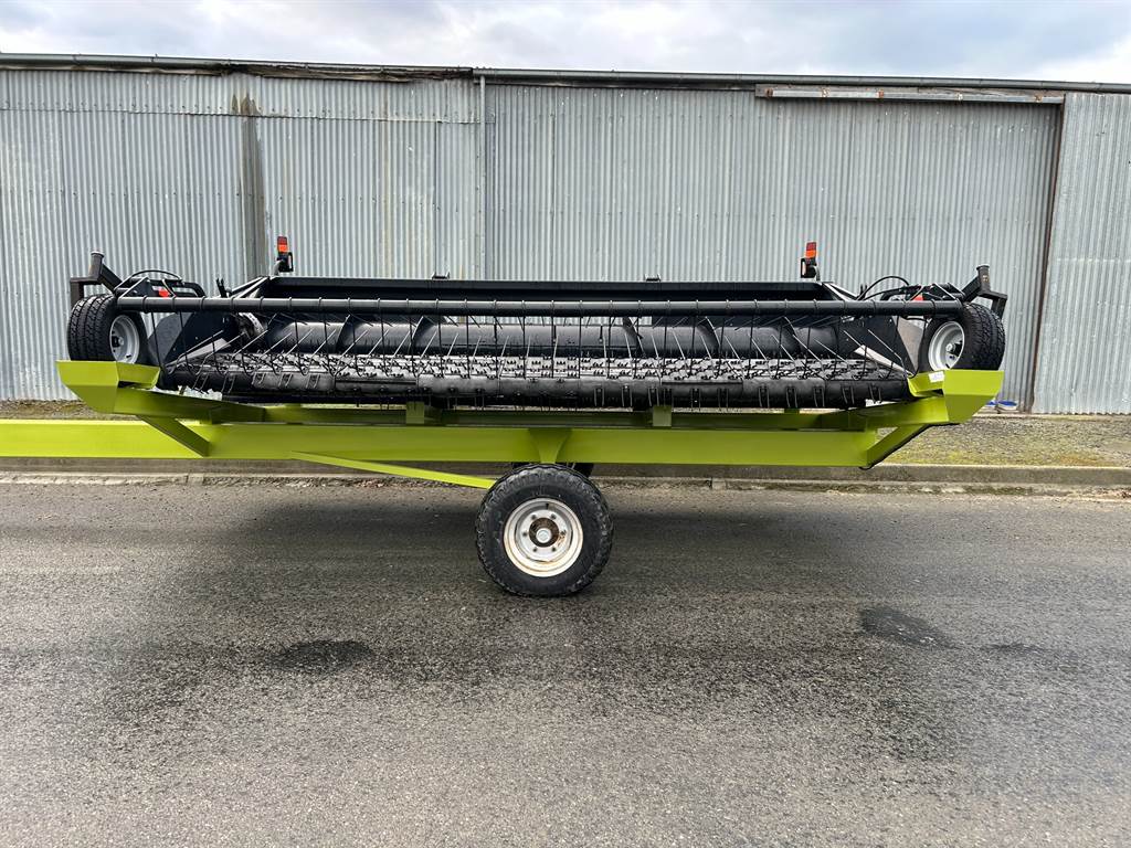 2012 CLAAS RAKE UP P516