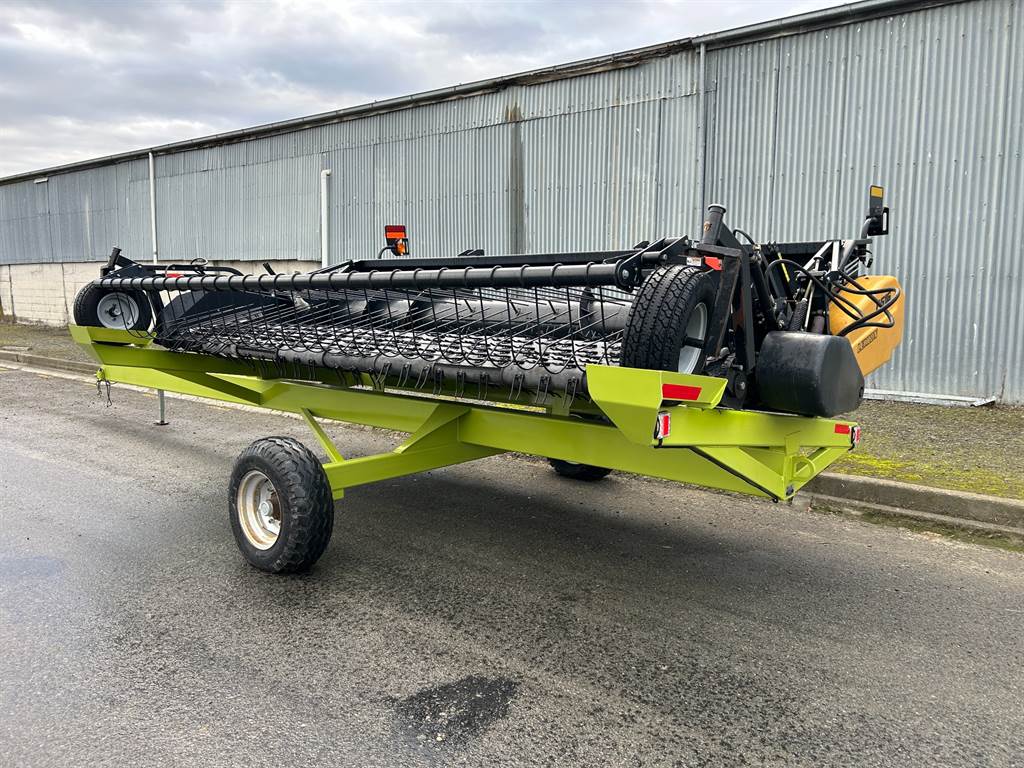 2012 CLAAS RAKE UP P516