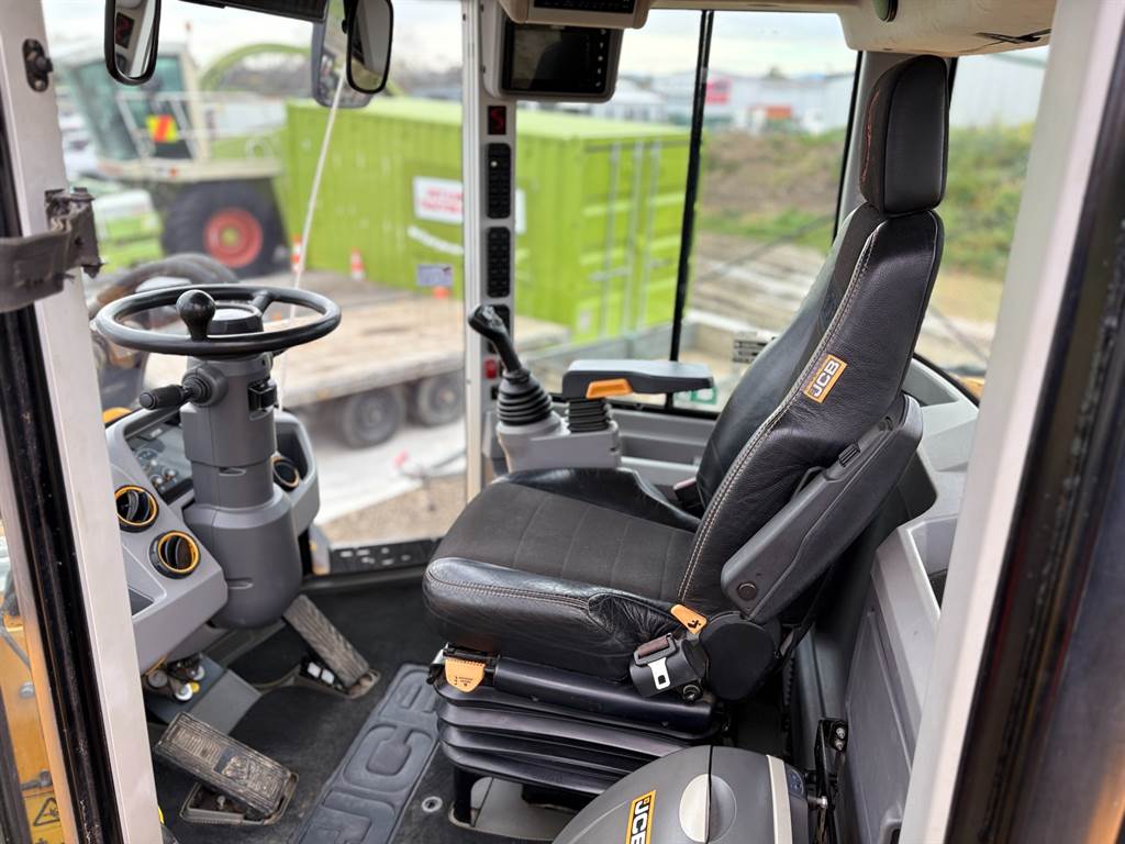 2020 JCB 435 S
