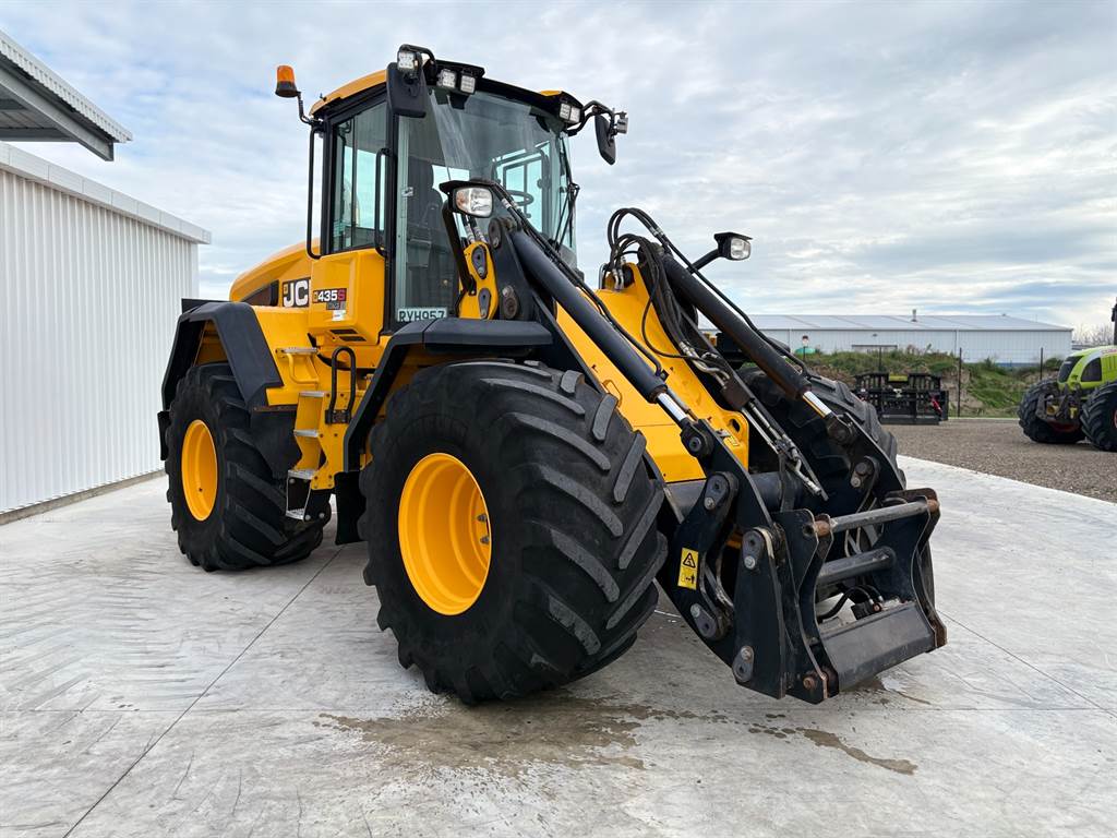 2020 JCB 435 S