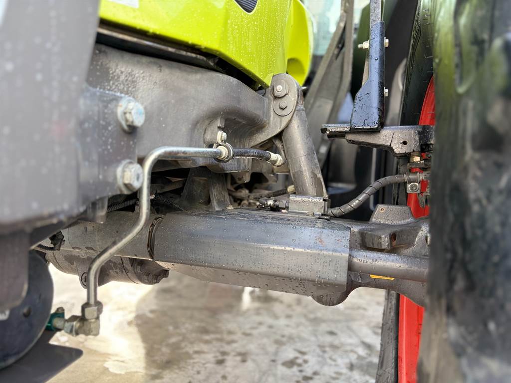2021 CLAAS ARION 630