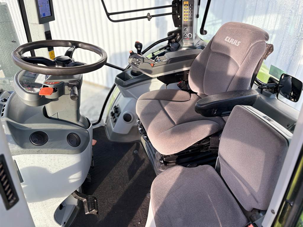 2021 CLAAS ARION 630