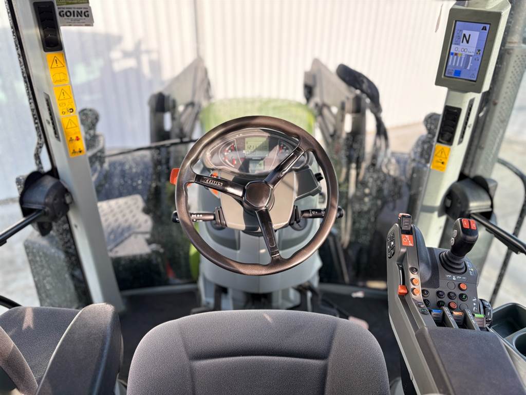 2021 CLAAS ARION 630