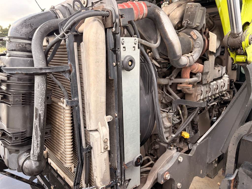 2018 CLAAS ARION 640
