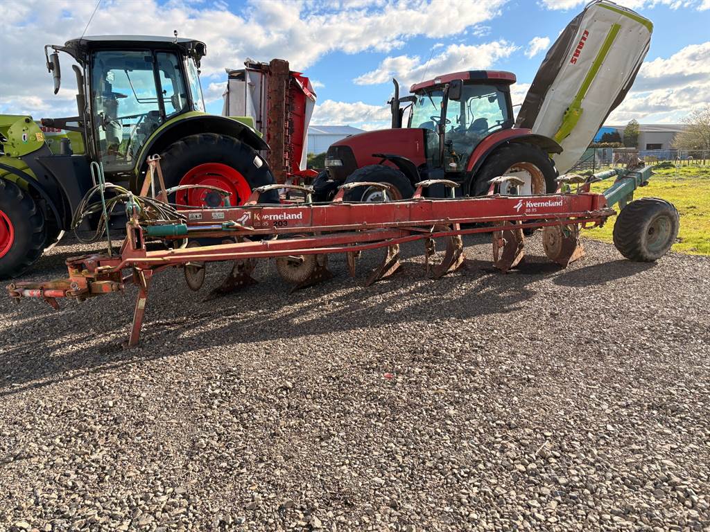 2000 Kverneland BB 85 Plough