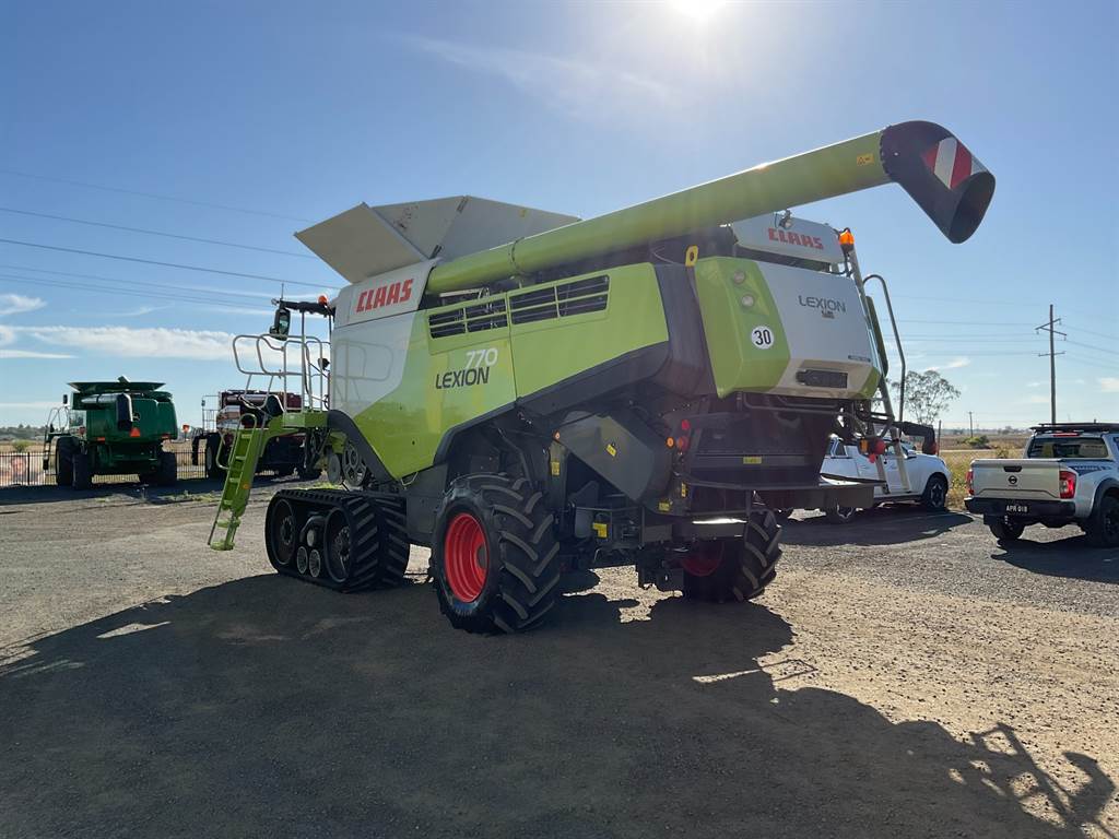 2015 CLAAS LEXION 770 TT image 7