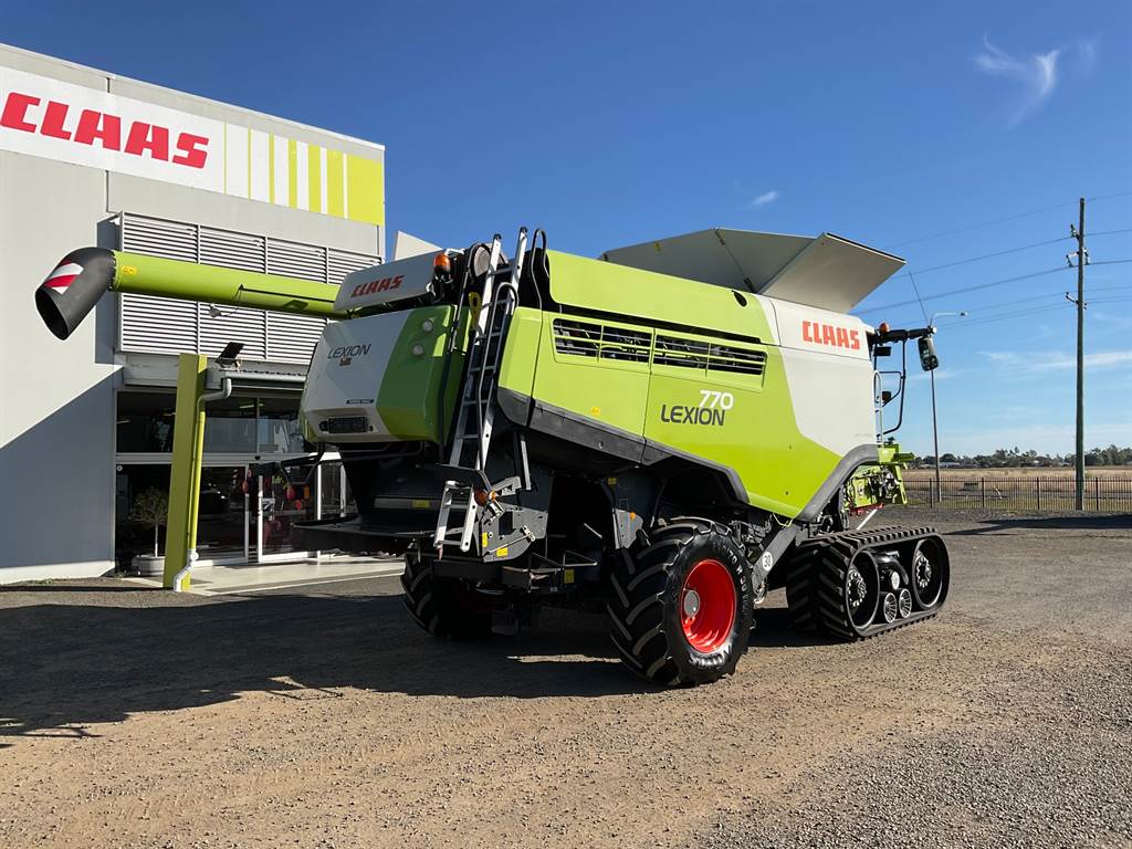 2015 CLAAS LEXION 770 TT image 5