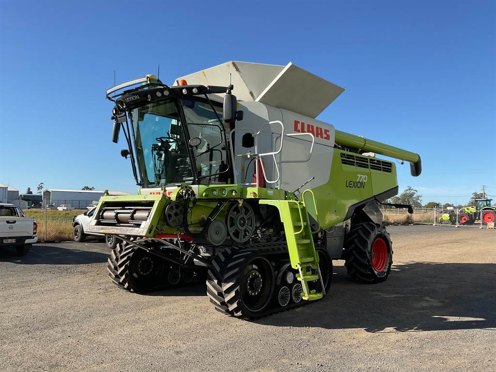 2015 CLAAS LEXION 770 TT image 2