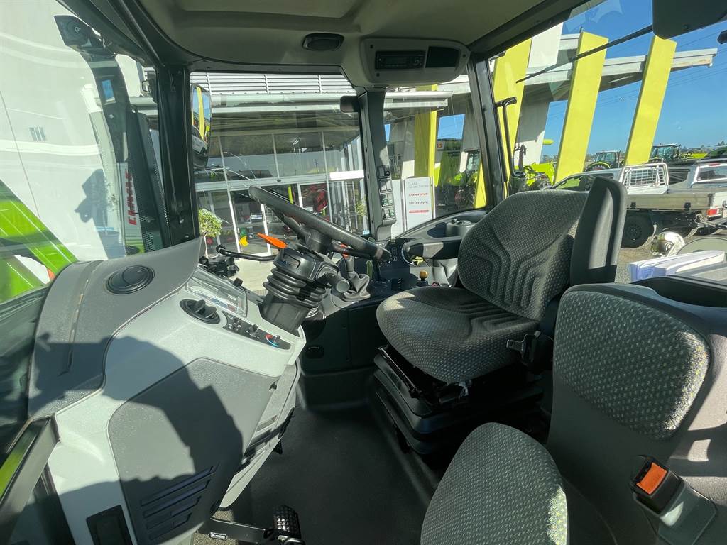 2021 CLAAS ARION 410