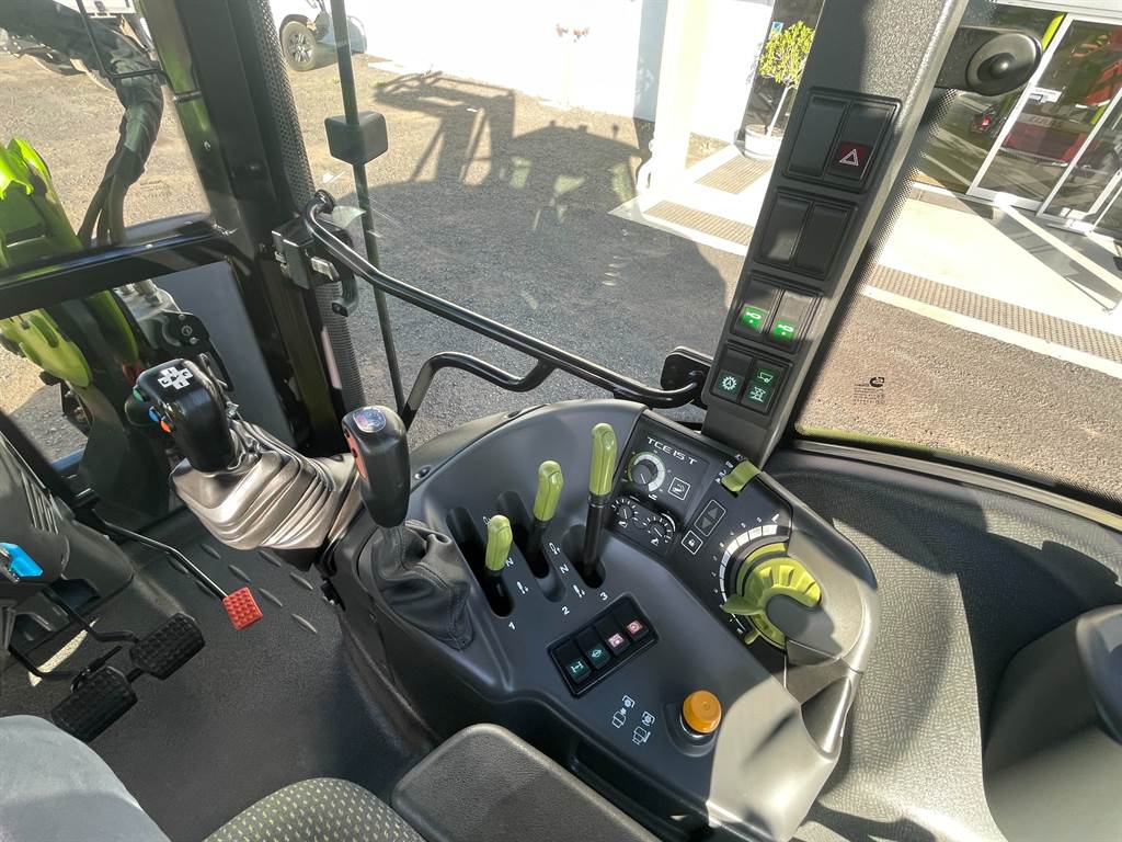 2021 CLAAS ARION 410