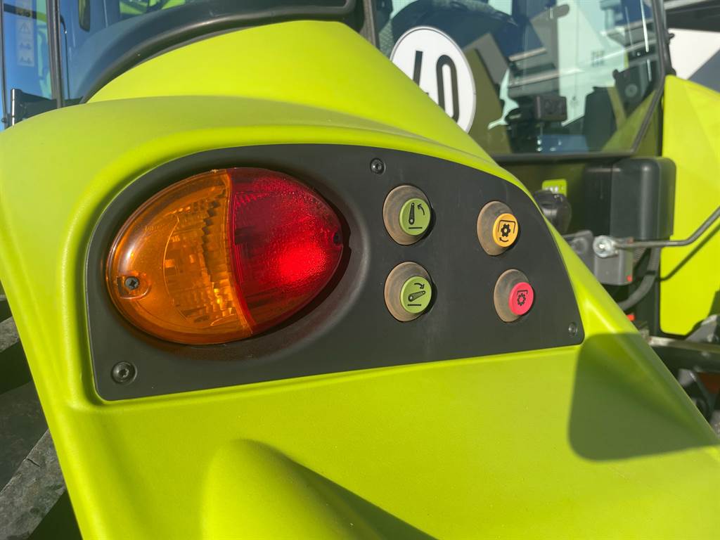2021 CLAAS ARION 410