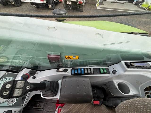 2014 CLAAS SCORPION 7045 image 5