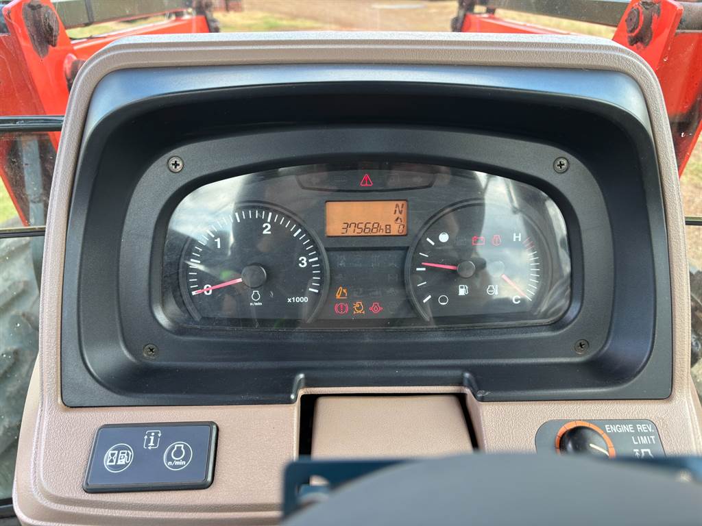 2014 Kubota M100X image 6