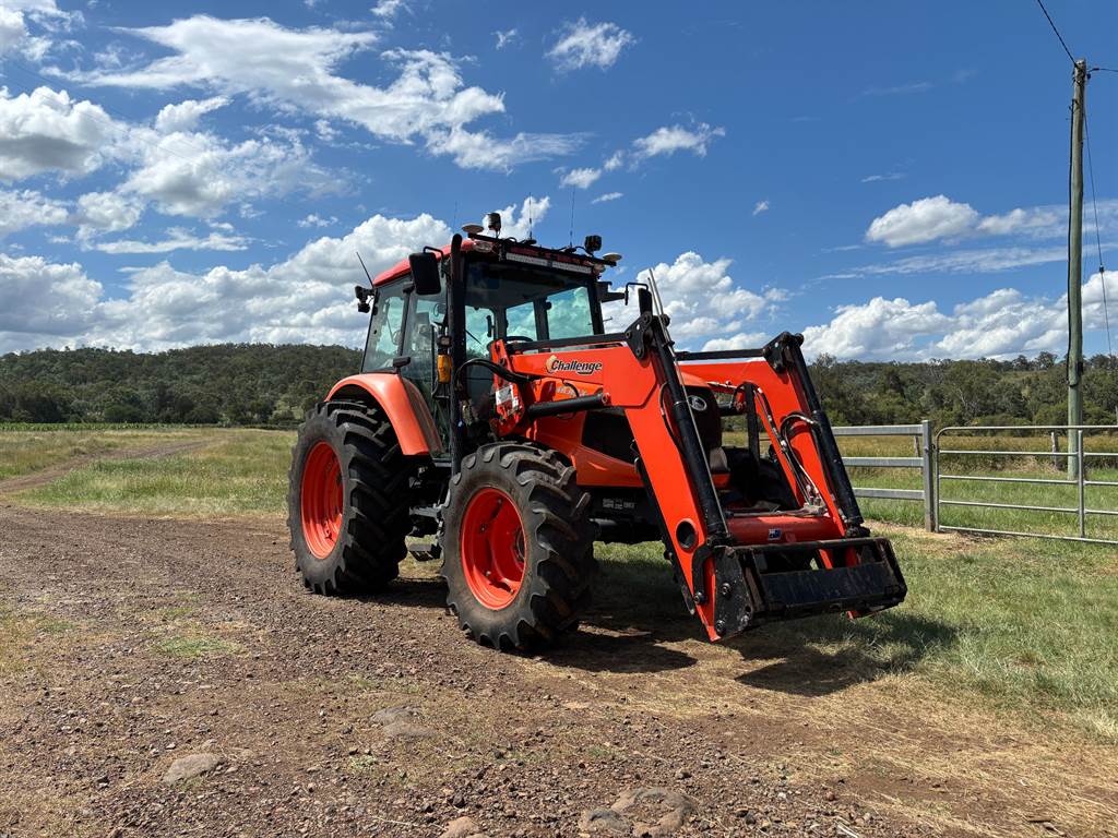 2014 Kubota M100X