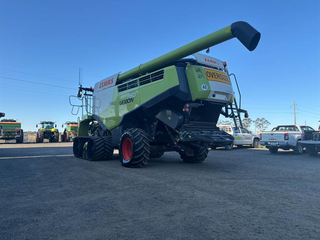 2015 CLAAS LEXION 760 TT