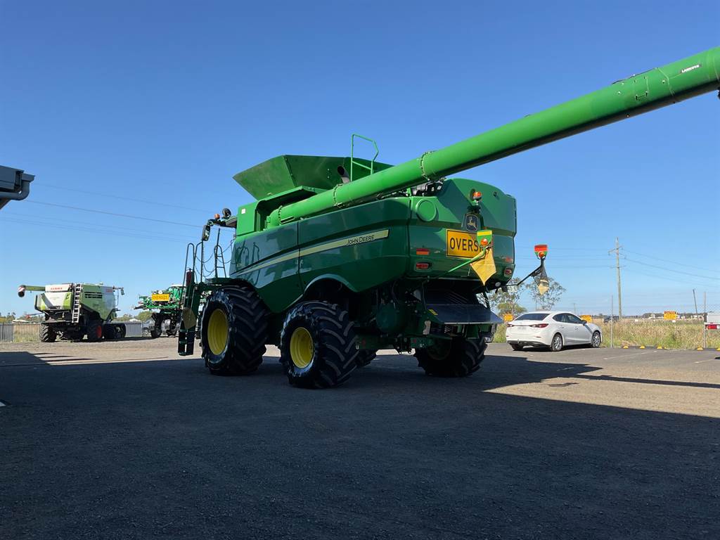 2021 John Deere S780