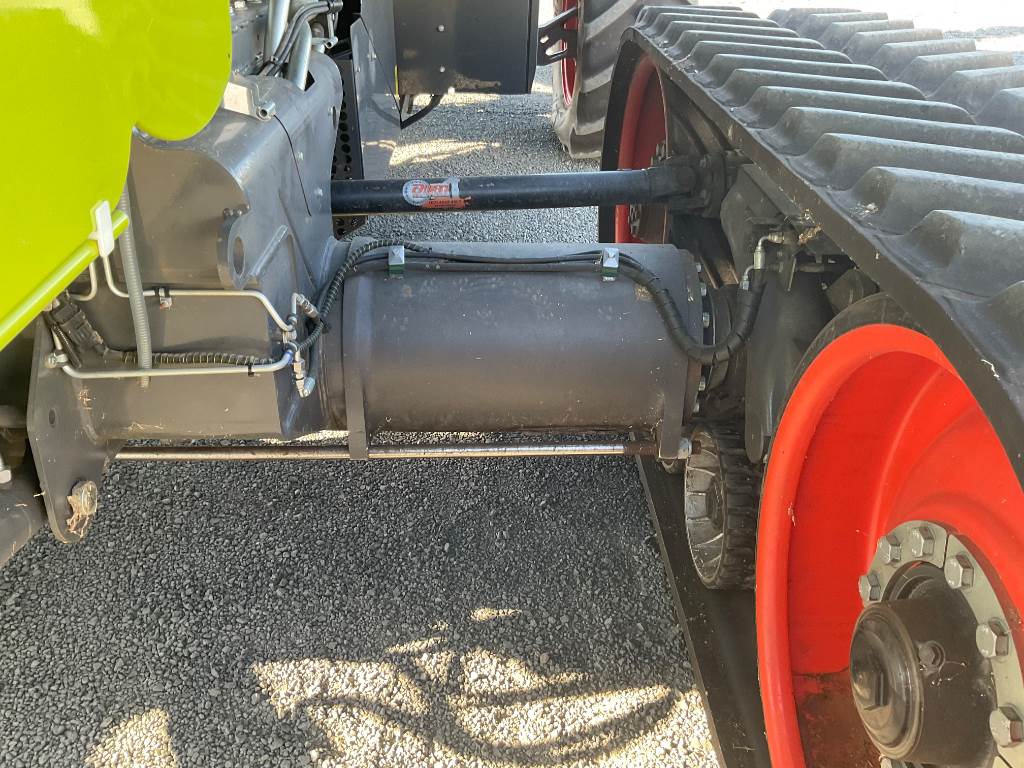 2023 CLAAS LEXION 7700 TT image 9