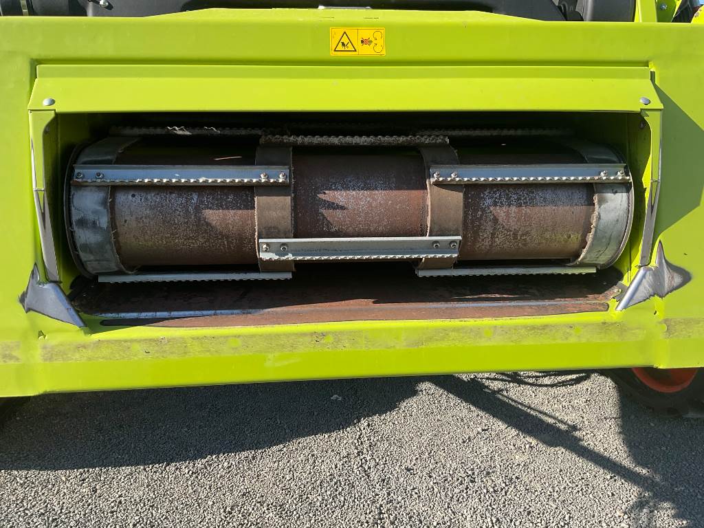 2023 CLAAS LEXION 7700 TT image 10