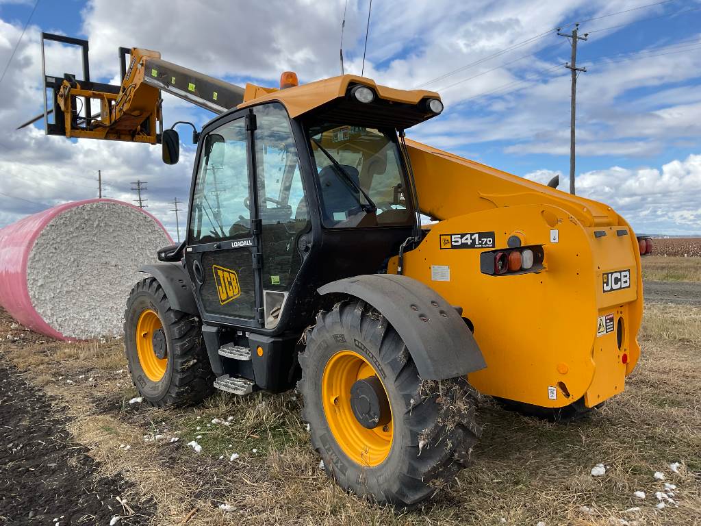 2011 JCB 541-70