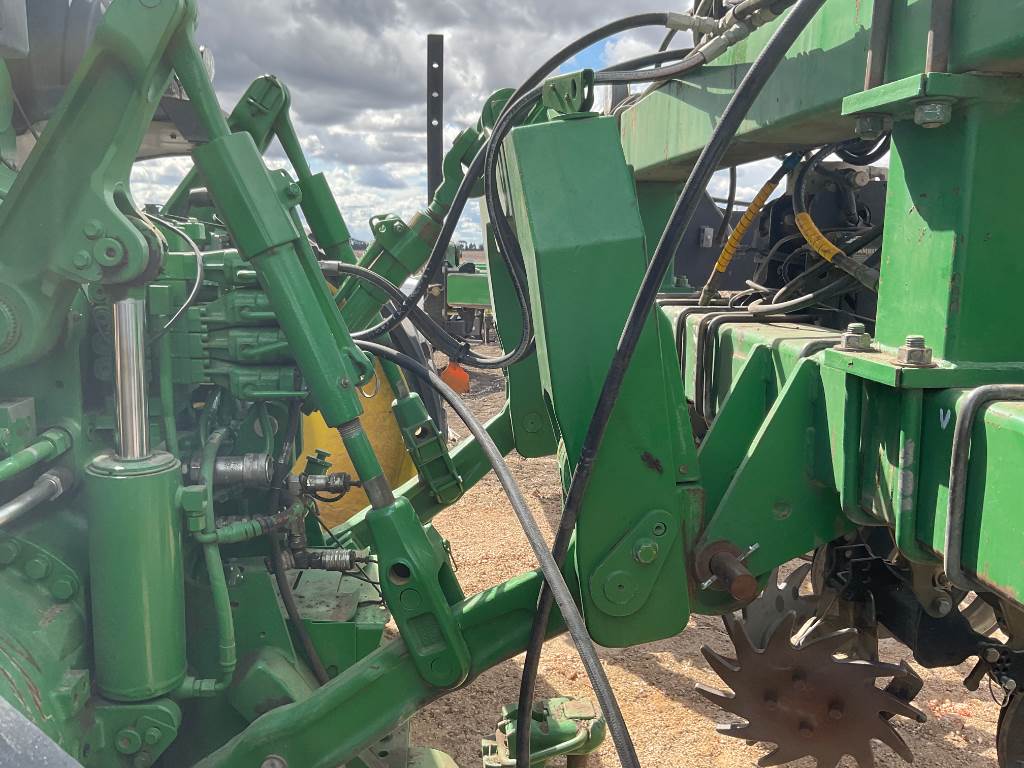 2019 John Deere 8345RT image 8