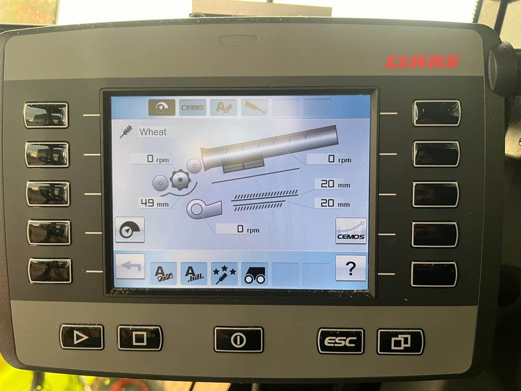 2015 CLAAS LEXION 770TT