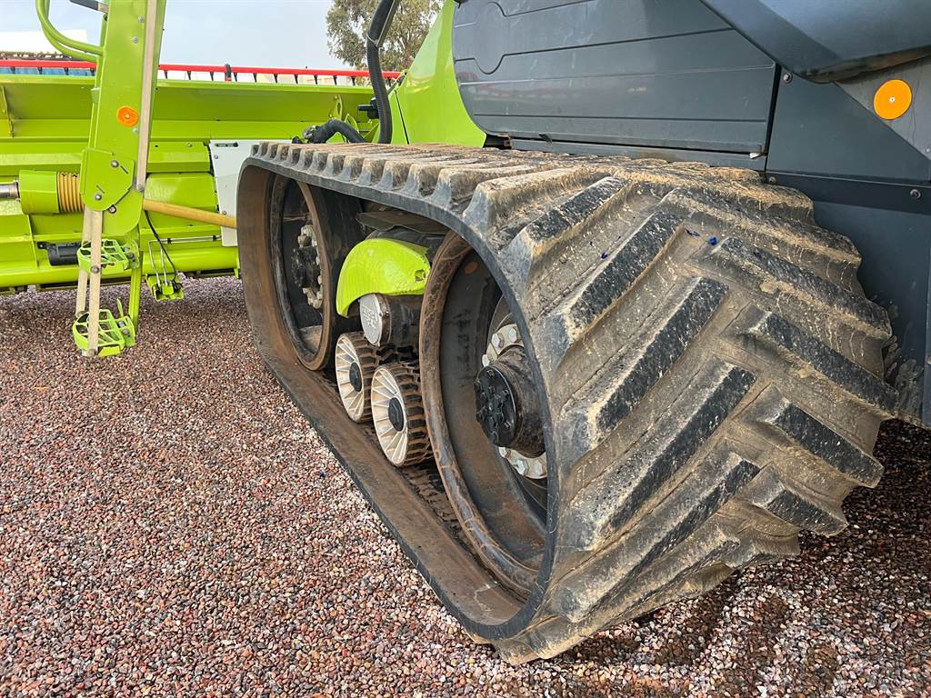 2015 CLAAS LEXION 770TT