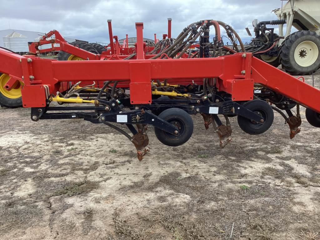 2015 Bourgault 3320